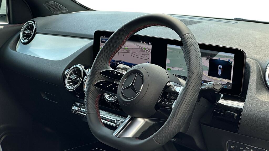 Mercedes-Benz GLA Class Gla 250E Amg Line Executive NV25HKK White #3