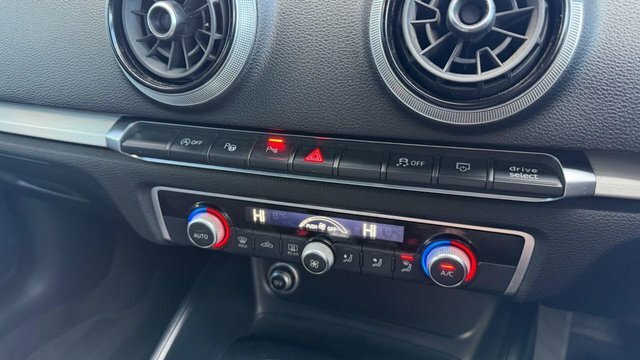 Audi A3 Sportback Tfsi S Line EF19LZV Blue #4