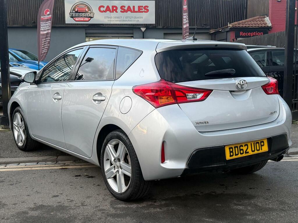 Toyota Auris 1.6 V-matic Sport Euro 5 201262 Silver #2