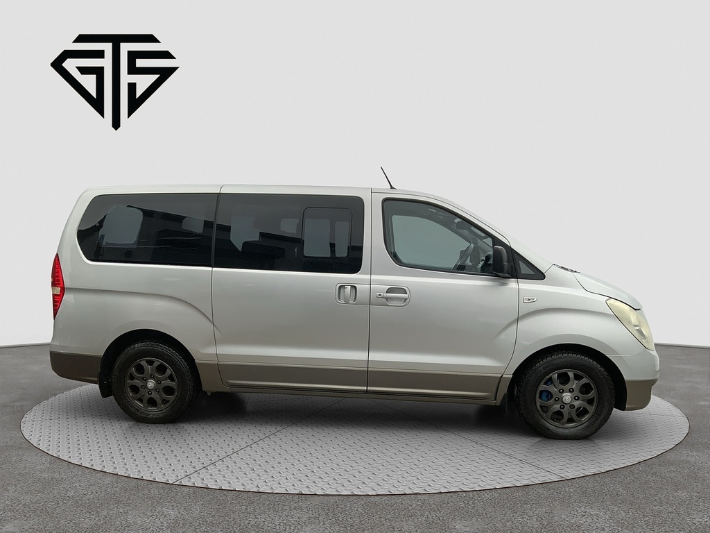 Hyundai I800 Crdi Style Silver #2