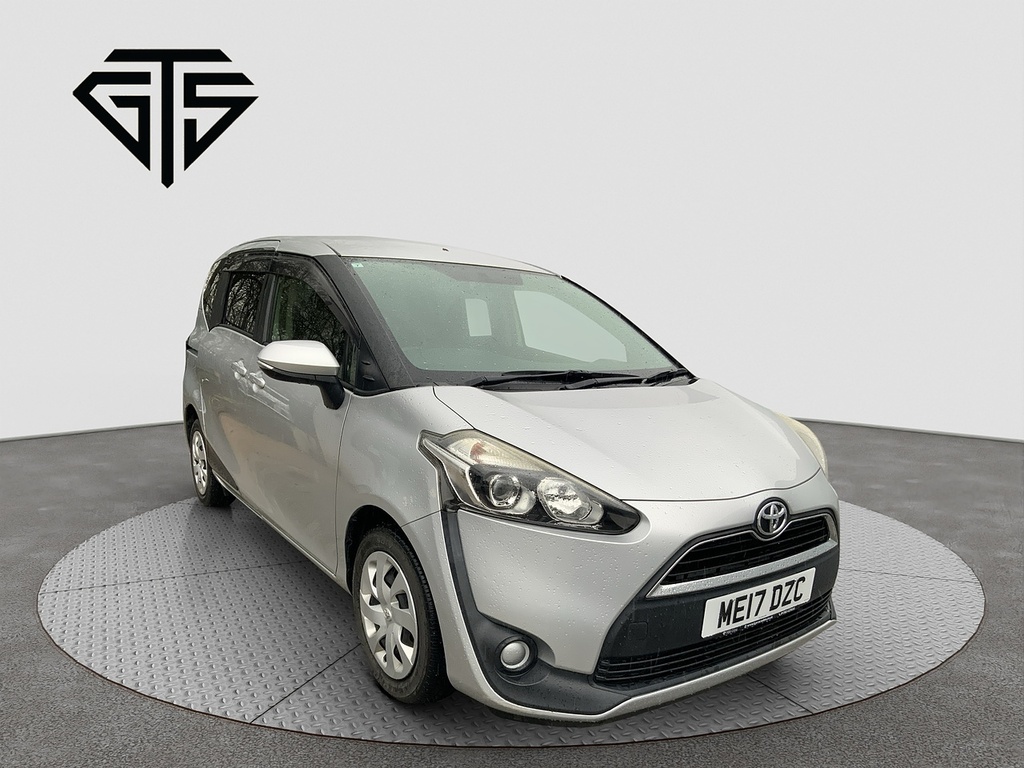 Toyota Sienta X V-package Silver
