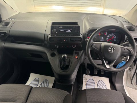 Vauxhall Combo 2019 19 1.6 DW19WOY White #3