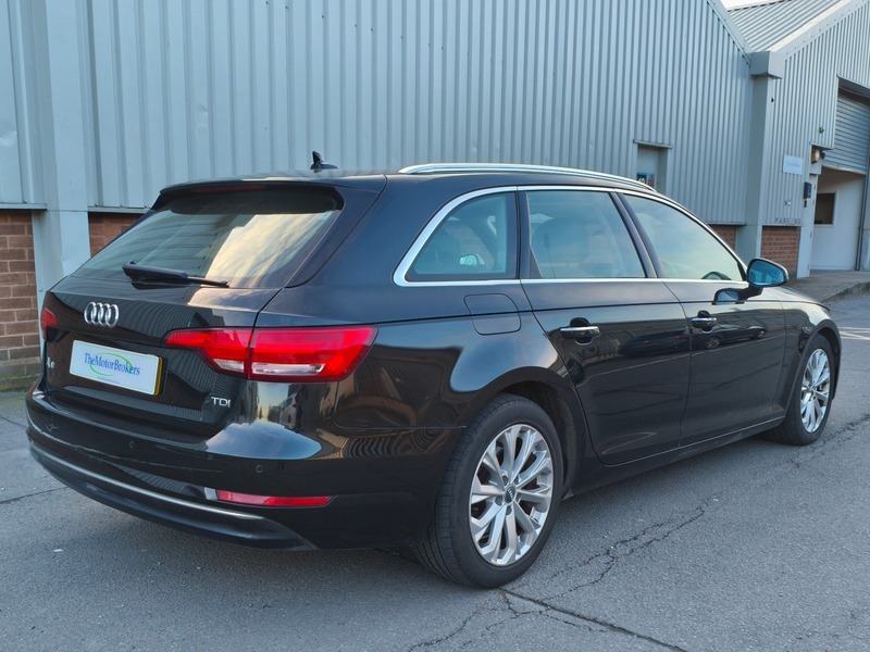 Audi A4 Avant Tdi Ultra Se LR16WPN Black #5