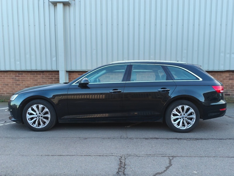 Audi A4 Avant Tdi Ultra Se LR16WPN Black #3