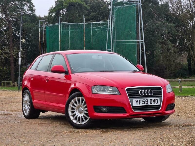 Audi A3 1.6 Tdi Se Sportback Red #5