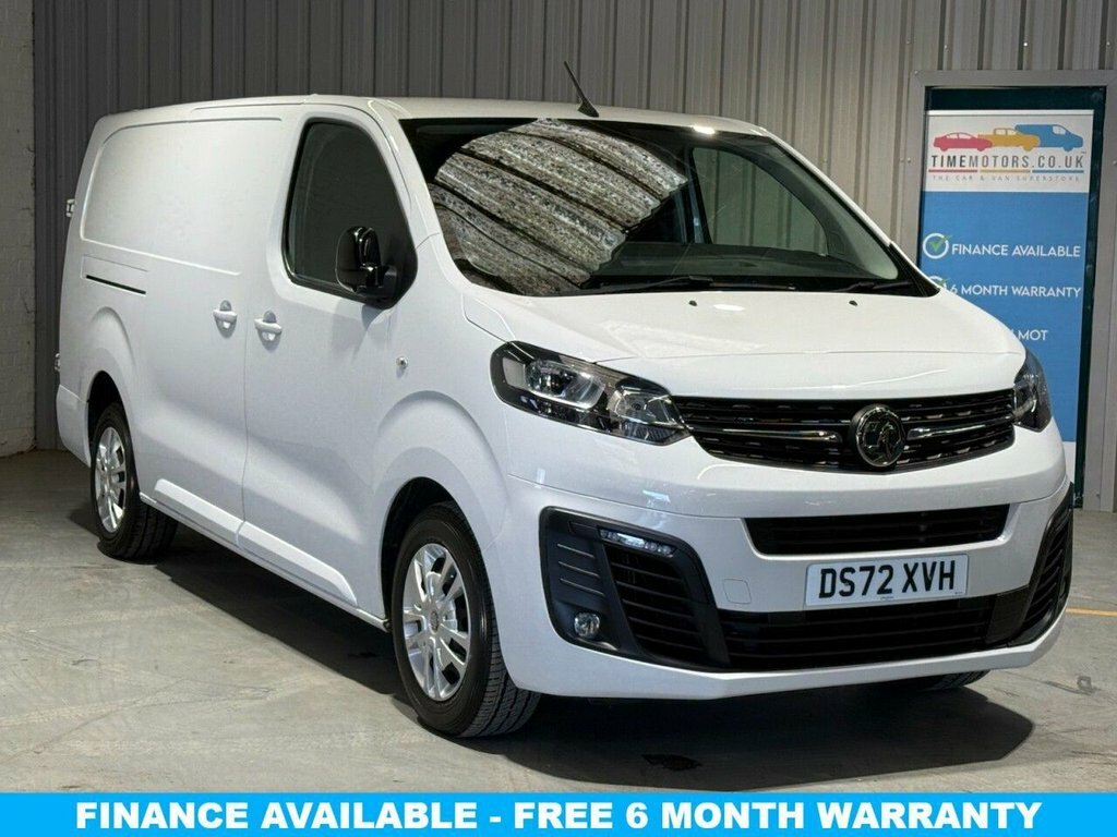 Vauxhall Vivaro 1.5L Sportive 6Dr White