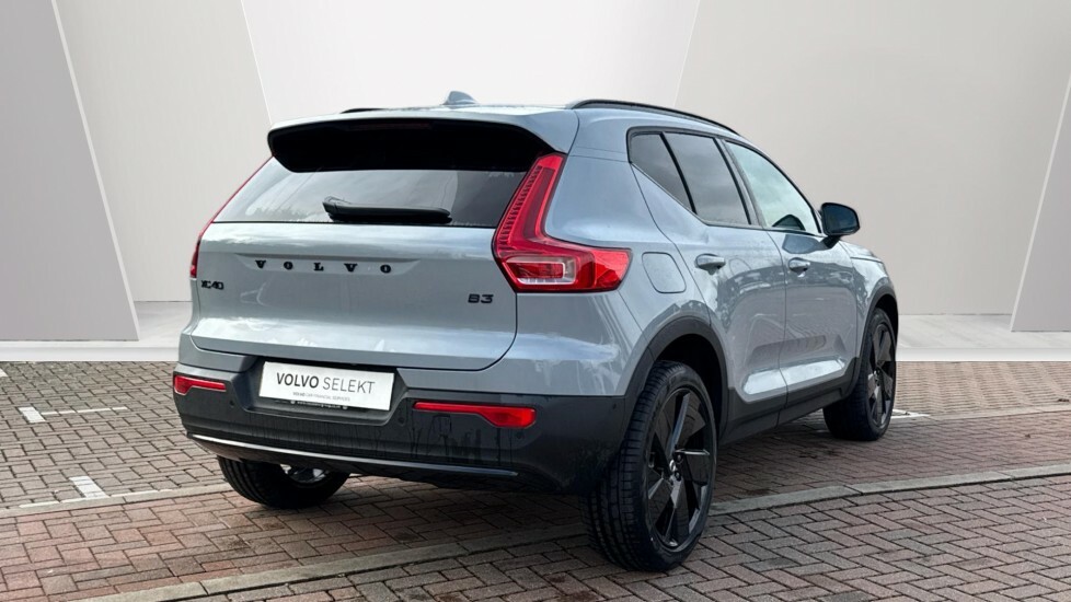 Volvo XC40 Black Edition Plus, B3 Mild Hybrid, BN26CKP Grey #2