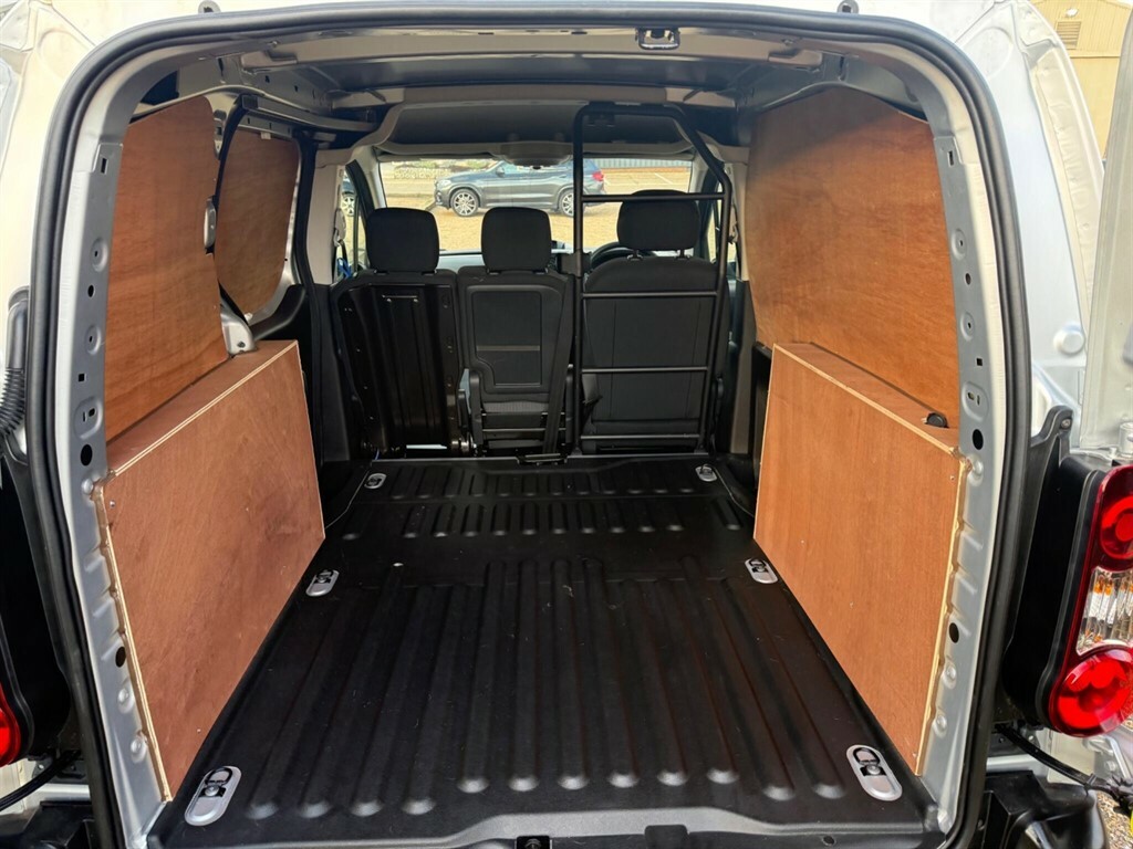 Peugeot E-Partner Mpv Silver #17