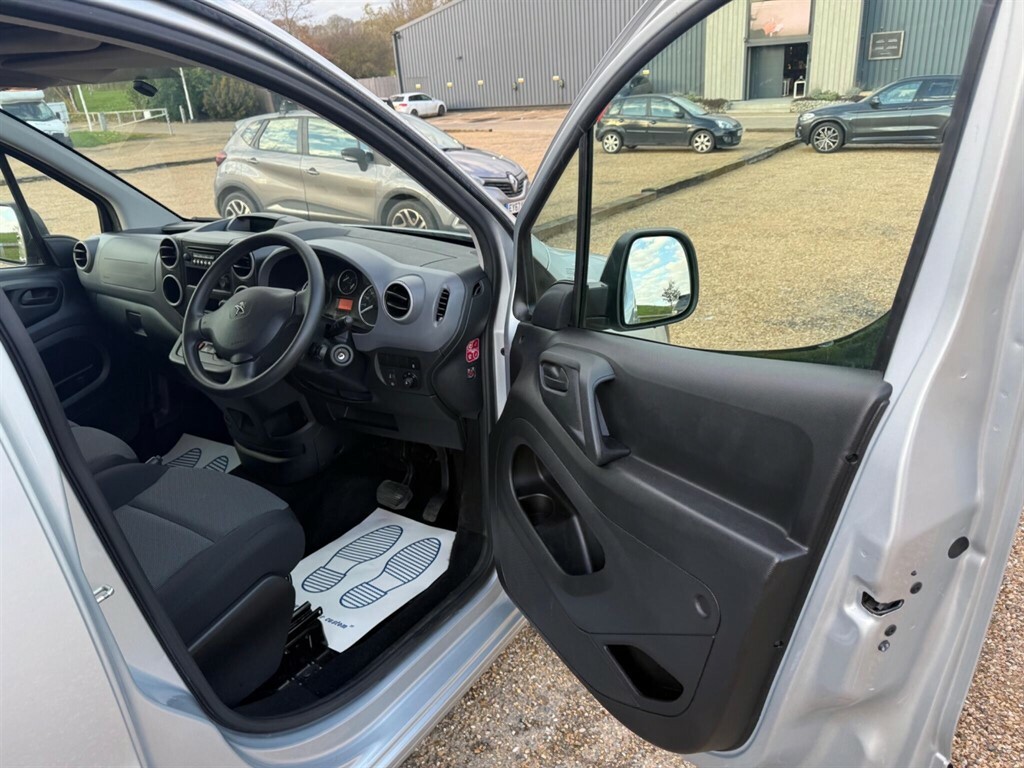 Peugeot E-Partner Mpv Silver #15