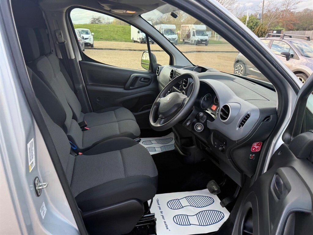 Peugeot E-Partner Mpv Silver #9