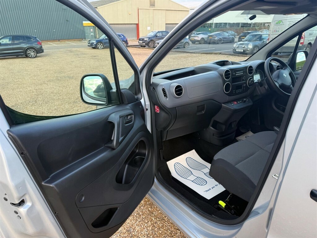Peugeot E-Partner Mpv Silver #19