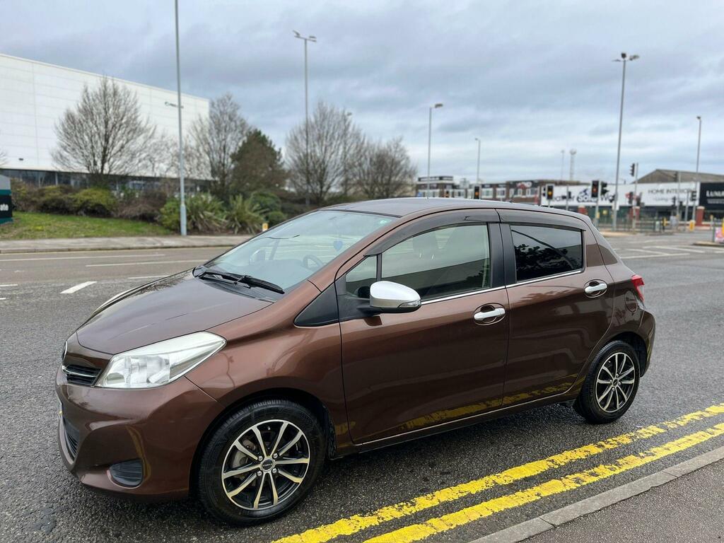Toyota Yaris Vitz 1.3 Vvt-i Jawala Edition BP62VHC Brown #6