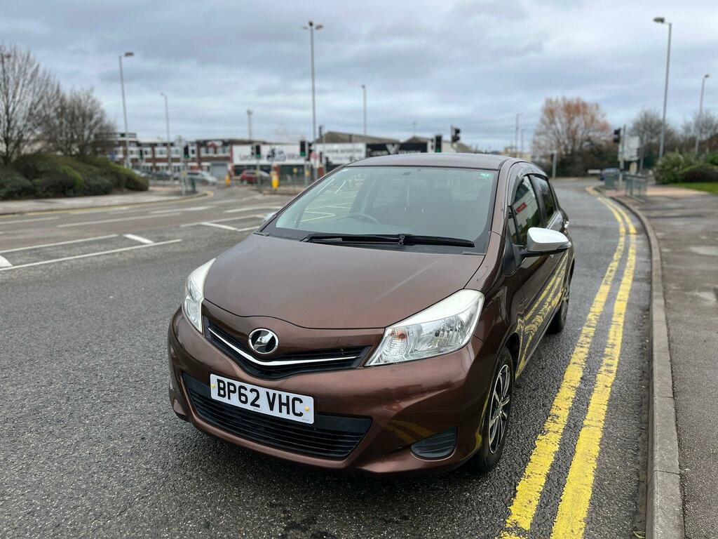 Toyota Yaris Vitz 1.3 Vvt-i Jawala Edition BP62VHC Brown #3