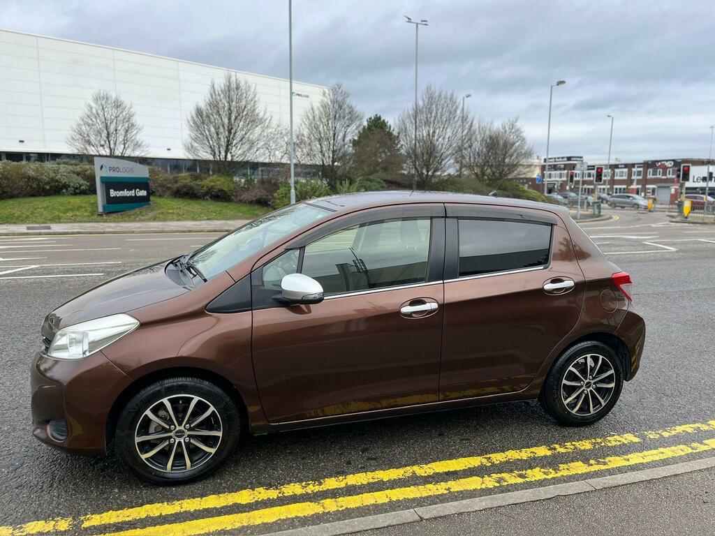 Toyota Yaris Vitz 1.3 Vvt-i Jawala Edition BP62VHC Brown #5