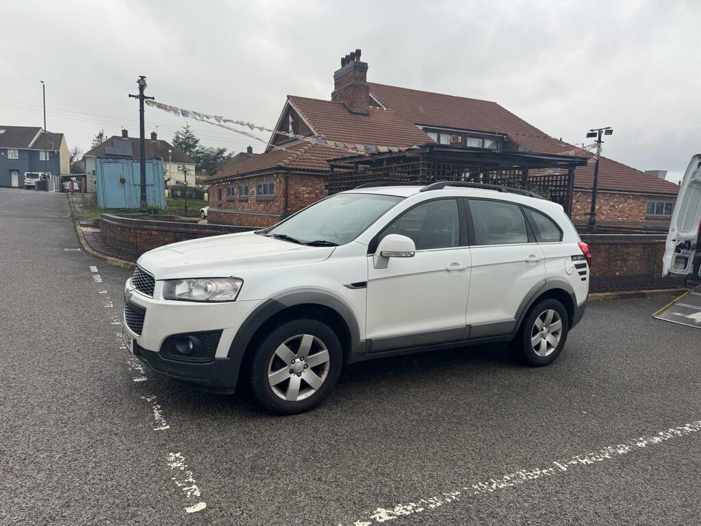 Chevrolet Captiva Lt Vcdi White #5