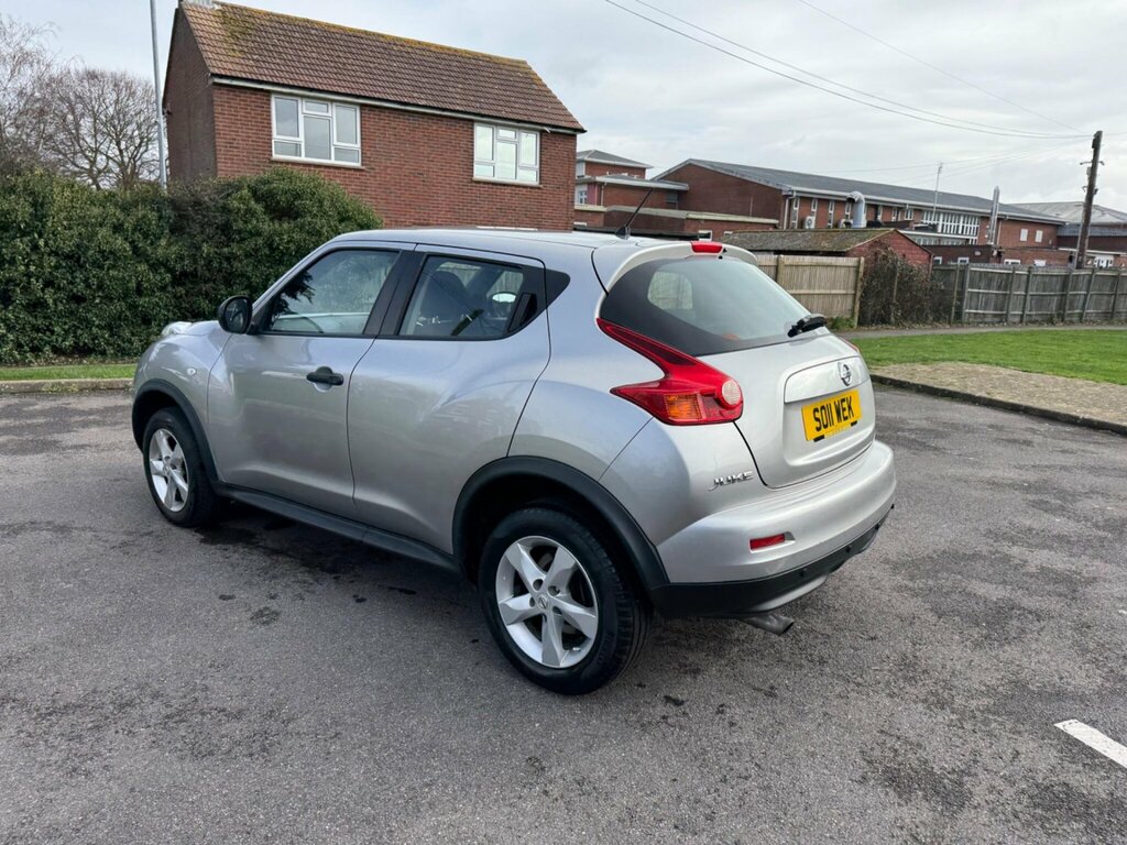 Nissan Juke 1.6 Visia Euro 5 Silver #4