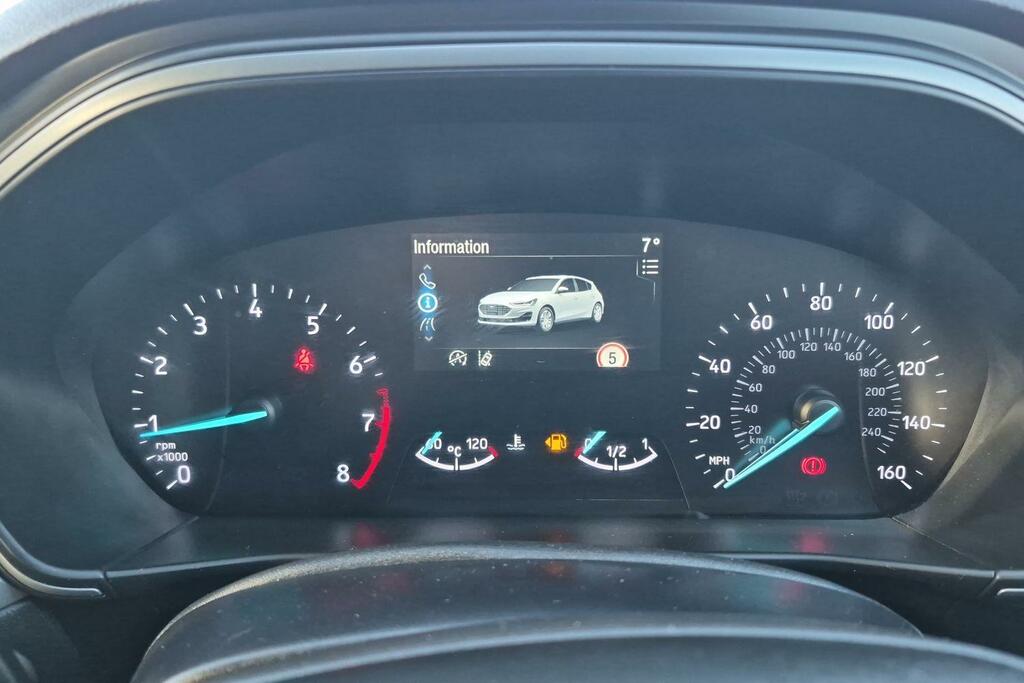 Ford Focus Ford Focus 1.0T Ecoboost Titanium Style Hatchba... #5