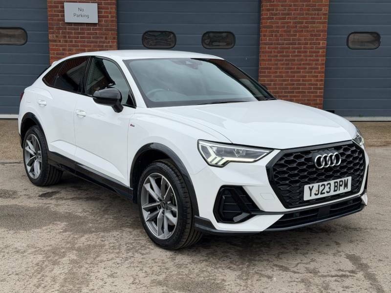 Audi Q3 Q3 1.4 Tfsie 45 Black Edition Sportback White