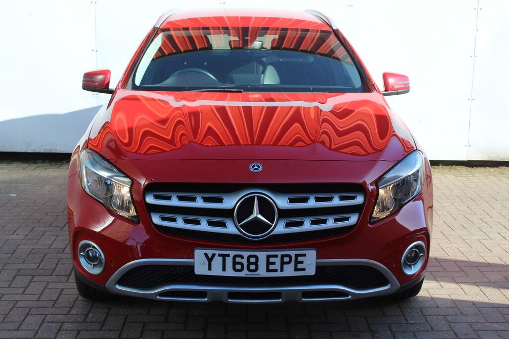 Mercedes-Benz GLA Class Suv YT68EPE Red #6