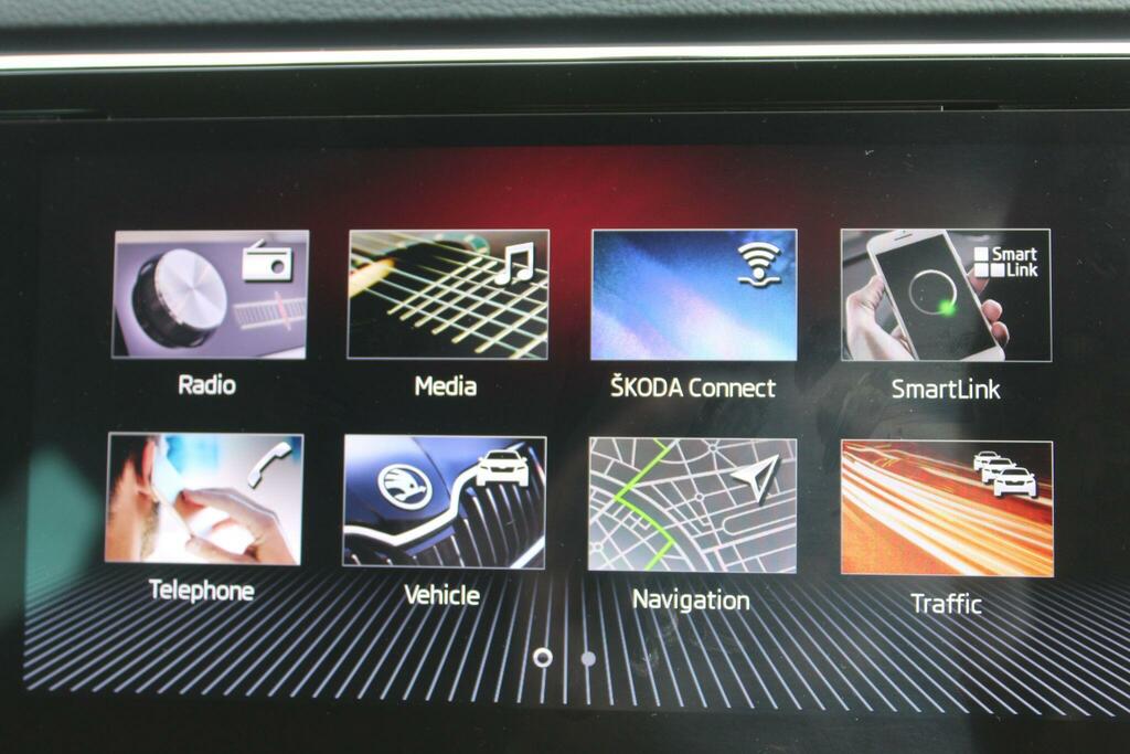 Skoda Superb Superb Sportline Tsi S-a CP19NGY Black #4