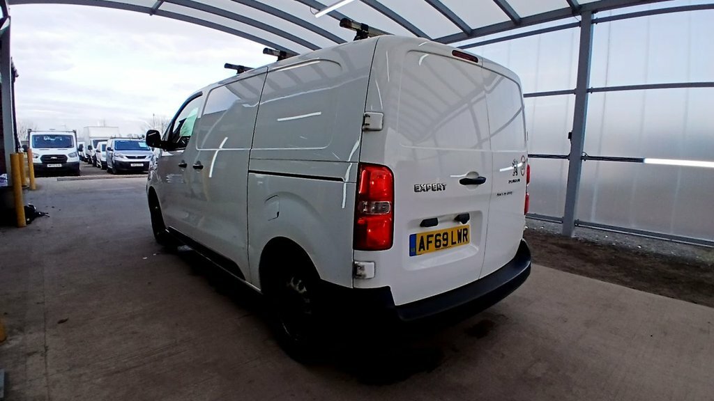 Peugeot Expert 1.5L S 6Dr AF69LWR White #4