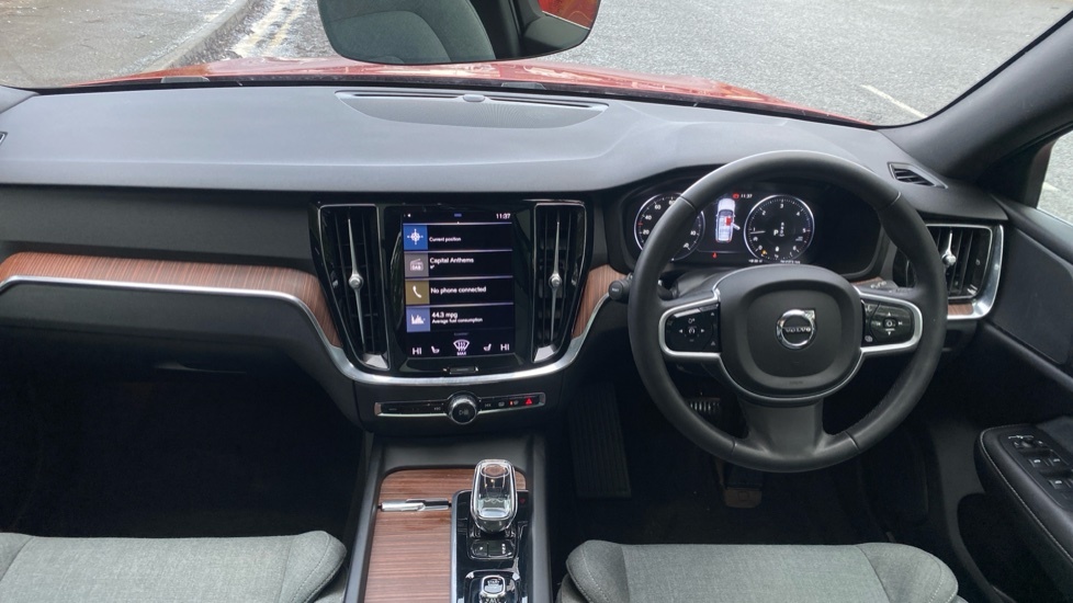 Volvo V60 Inscription B4 Mhev Red #5