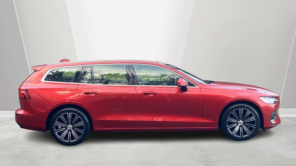 Volvo V60 Inscription B4 Mhev Red #3