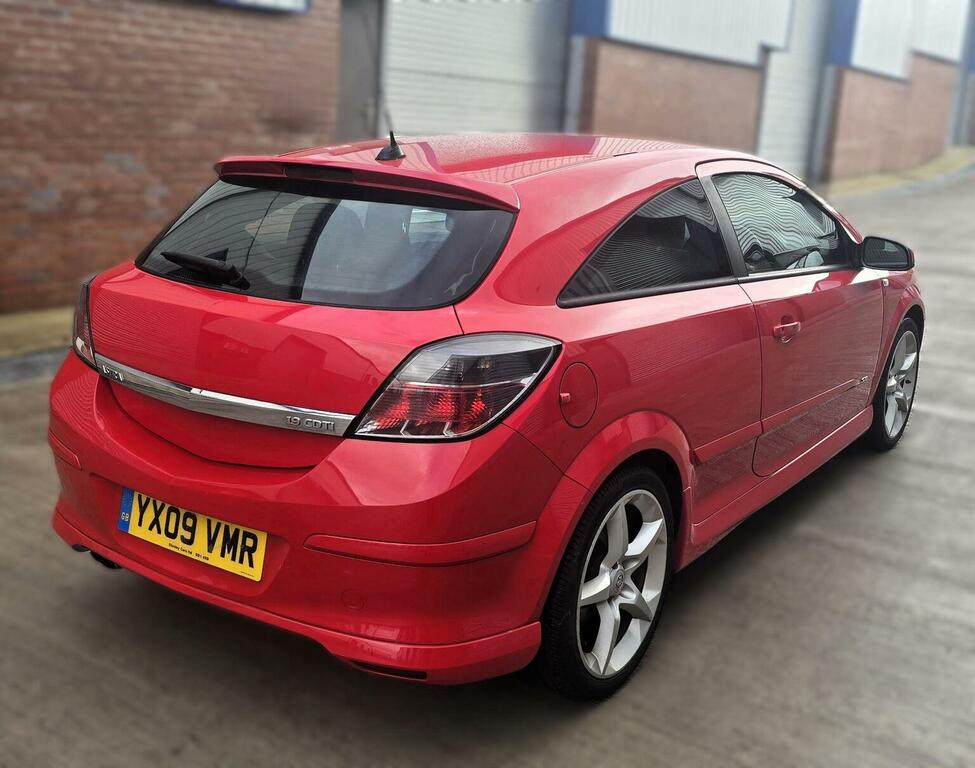 Vauxhall Astra 1.9 Cdti Sxi Sport Hatch 200909 Red #3