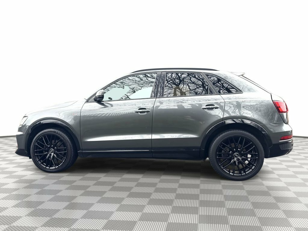 Audi Q3 2L Black Edition ST67LEU Grey #5
