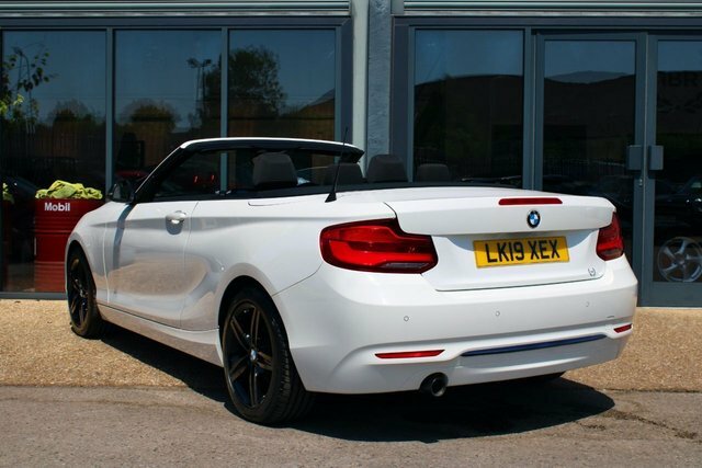 BMW 2 Series Convertible 1.5 218I Gpf Sport Convertible Pet LK19XEX White #2