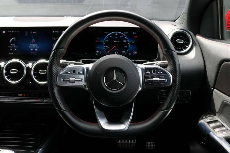 Mercedes-Benz GLA Class 1.3 Gla200 Amg Line 7G-dct Euro 6 Ss White #16