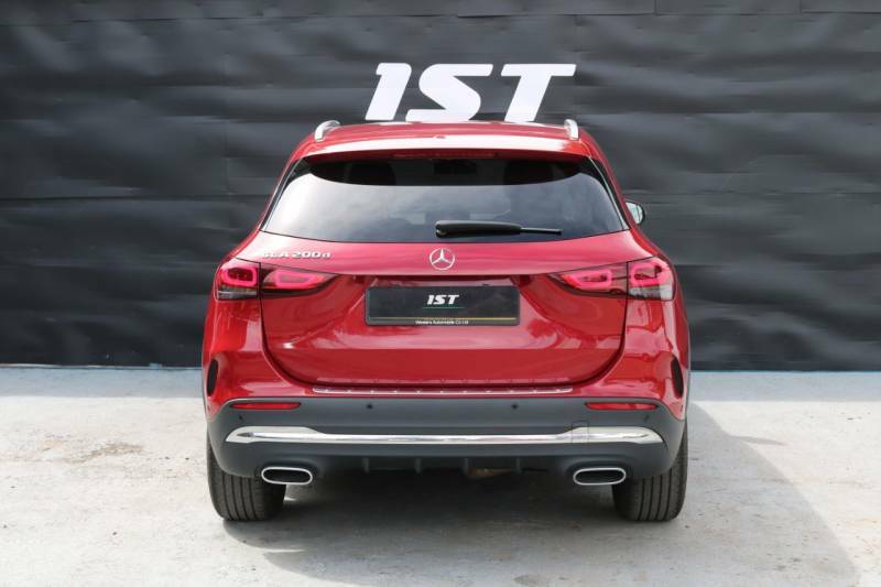 Mercedes-Benz GLA Class Gla 200D Amg Line Executive Red #5
