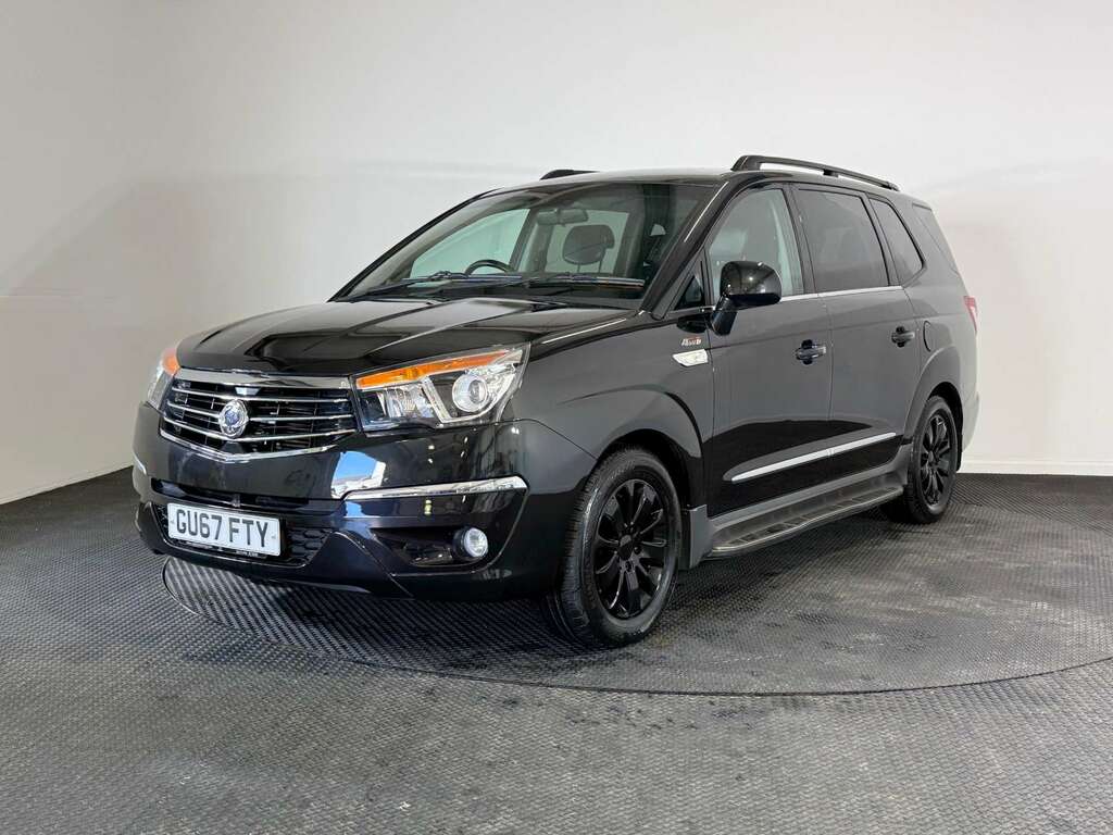 SsangYong Turismo 2.2D Elx Mpv T-tronic 4Wd Selectable Eu Black #3