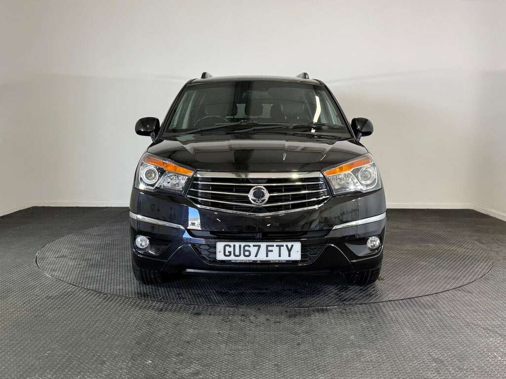 SsangYong Turismo 2.2D Elx Mpv T-tronic 4Wd Selectable Eu Black #2