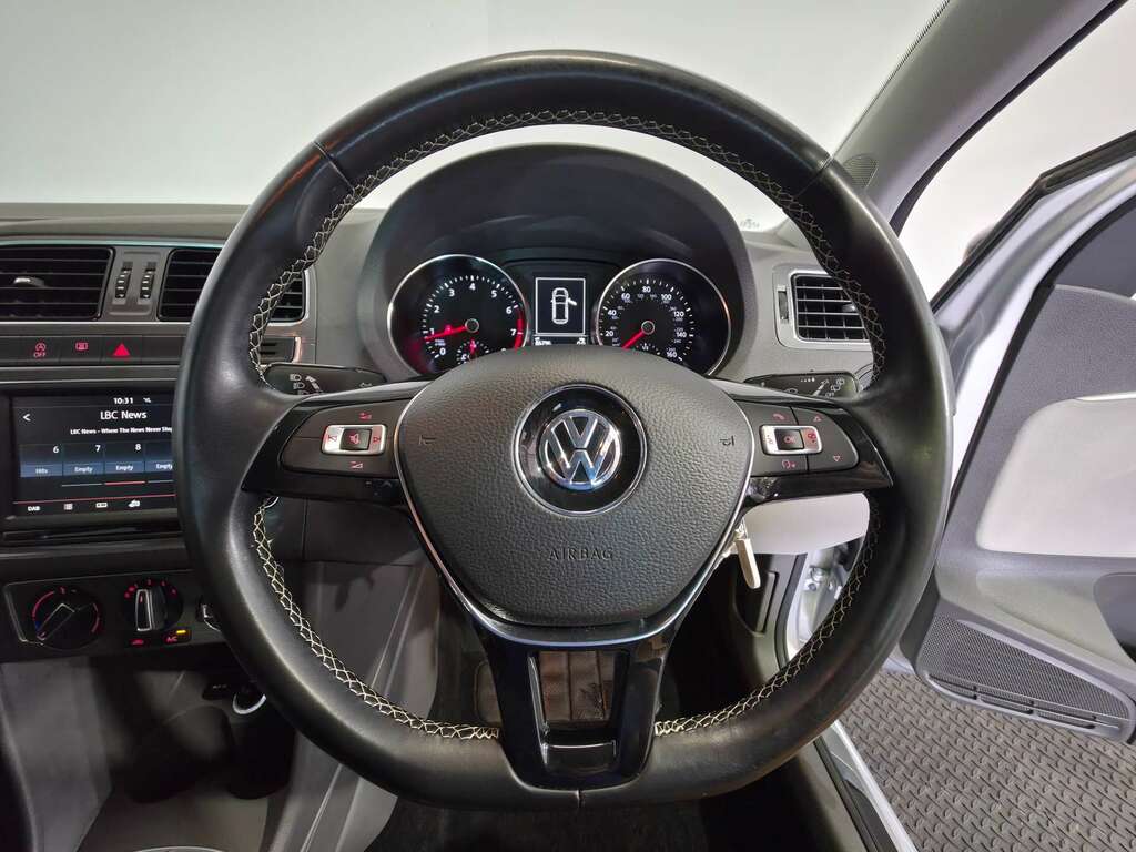 Volkswagen Polo 1.2 Match Tsi 89 Bhp Blue #25