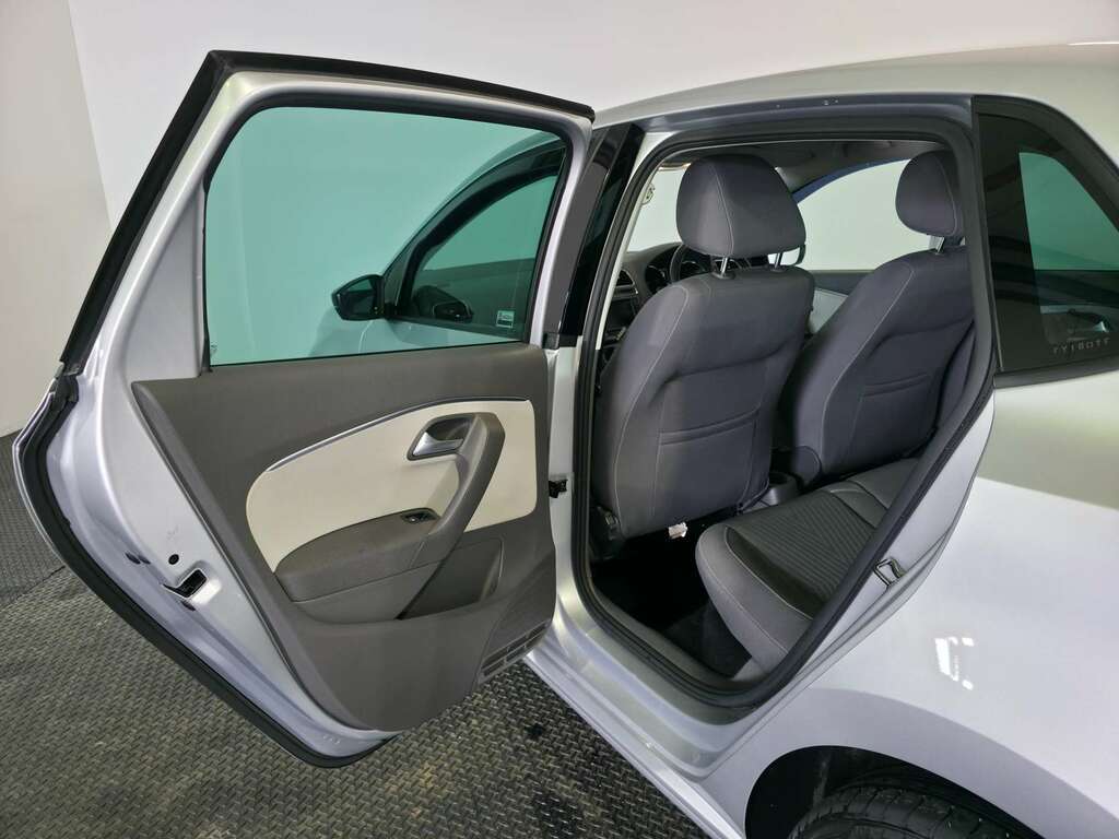 Volkswagen Polo 1.2 Match Tsi 89 Bhp Blue #48