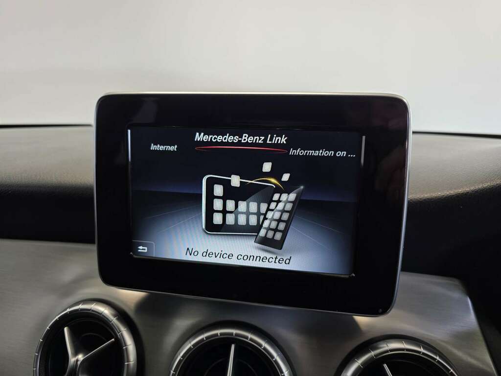 Mercedes-Benz CLA Class Coupe Spds Dct 4Matic Euro 6 Ss White #25