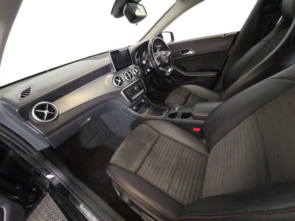 Mercedes-Benz CLA Class Coupe Spds Dct 4Matic Euro 6 Ss White #60