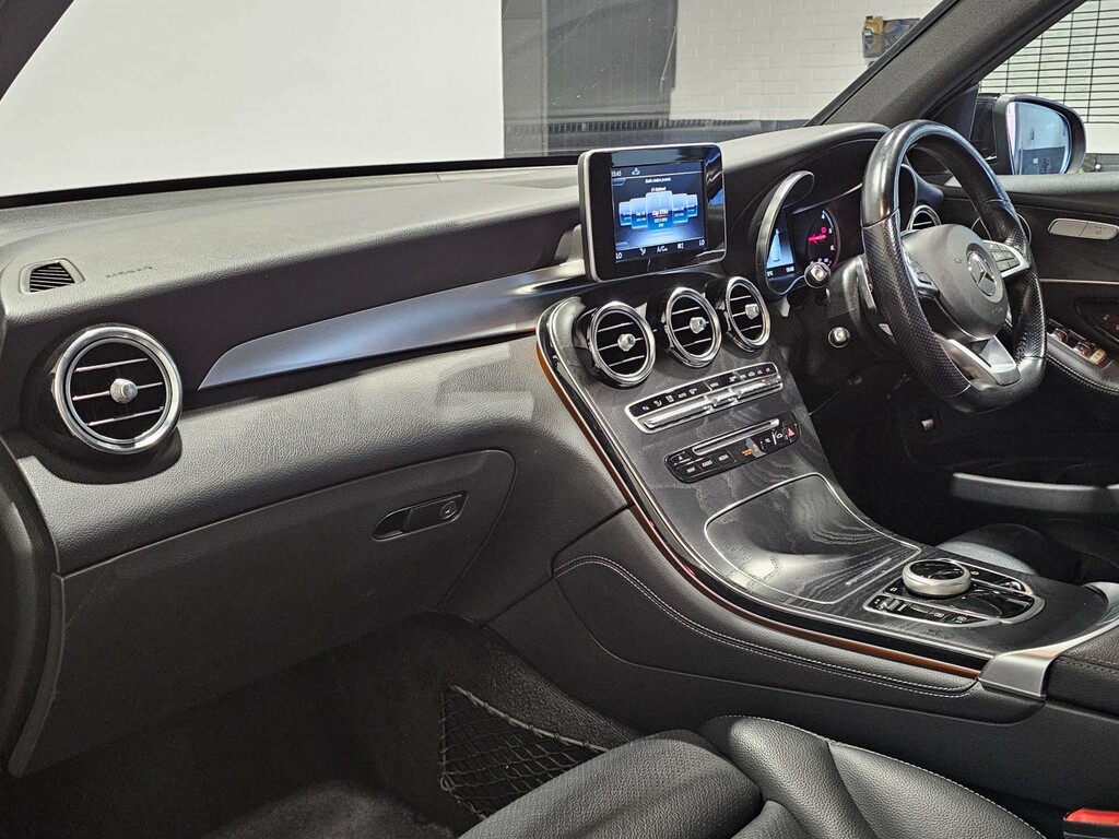 Mercedes-Benz GLC Class Amg Night Edition Suv G-tronic 4Matic Euro YT19HRB #3