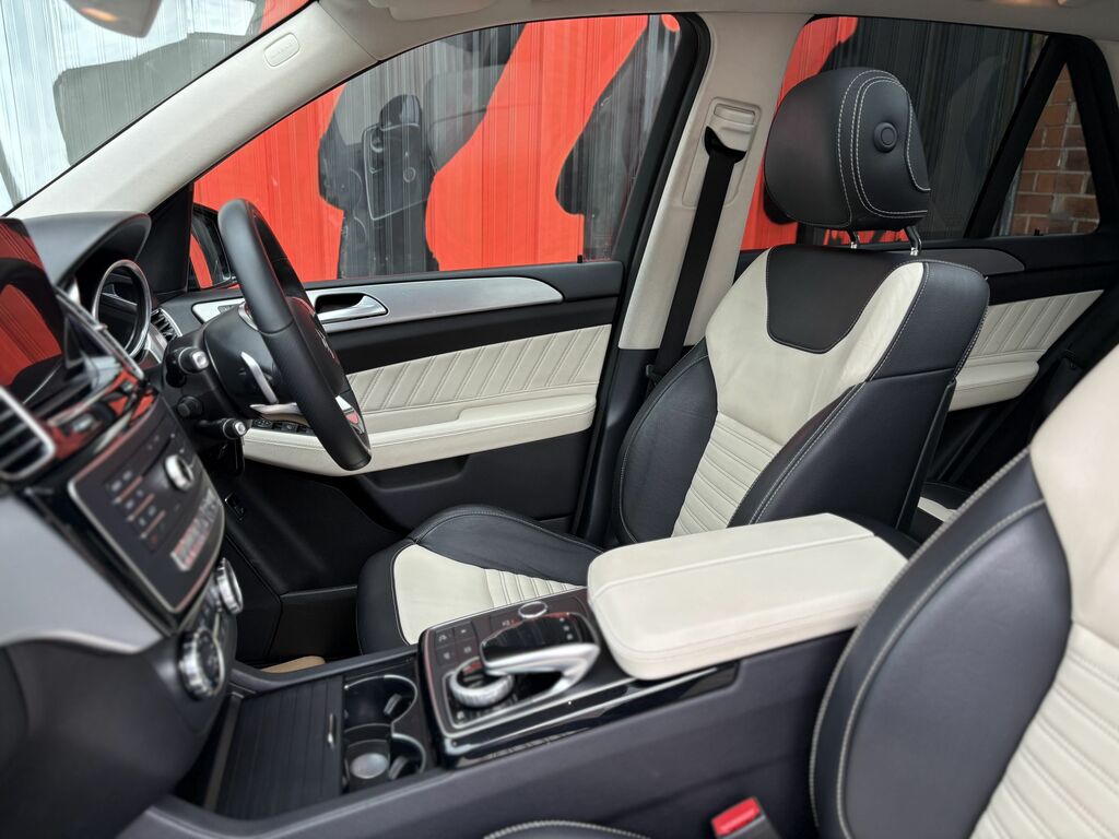 Mercedes-Benz GLE Class Gle 250 D 4Matic Amg Line Premium Black #24