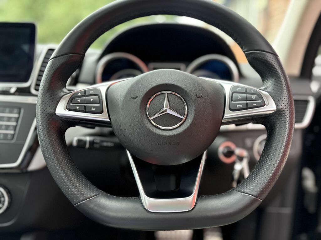 Mercedes-Benz GLE Class Gle 250 D 4Matic Amg Line Premium Black #29