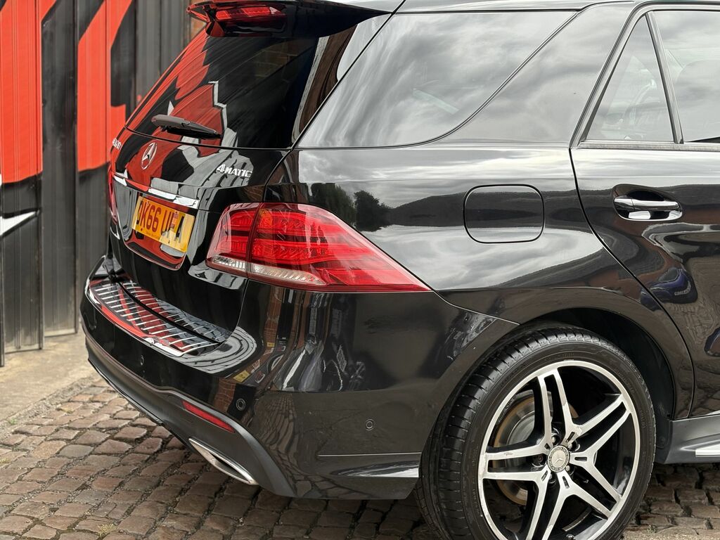 Mercedes-Benz GLE Class Gle 250 D 4Matic Amg Line Premium Black #7