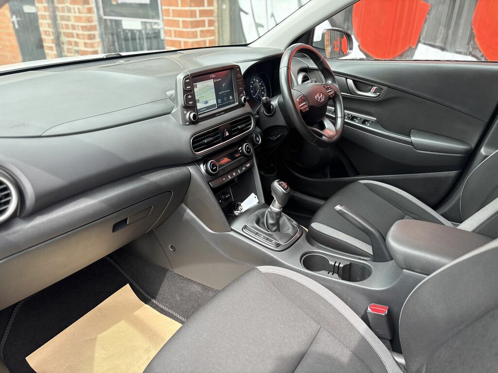 Hyundai Kona 2021 1.0 T-gdi Premium Suv Euro White #4