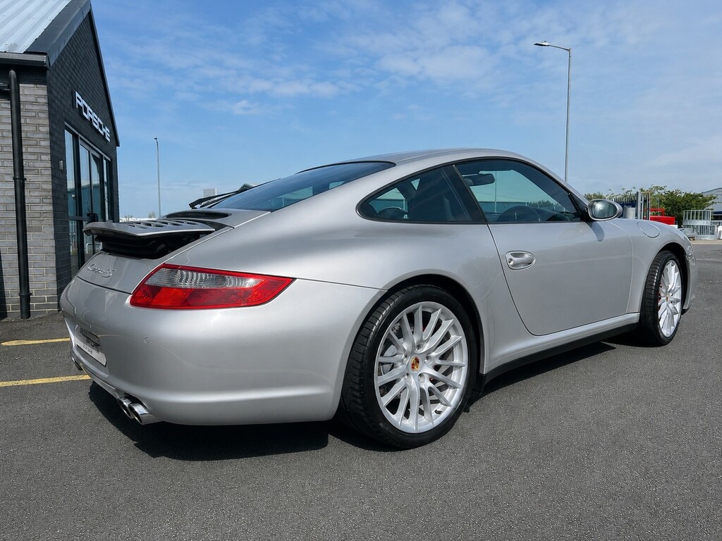 Porsche 911 Carrera 4S Silver #2