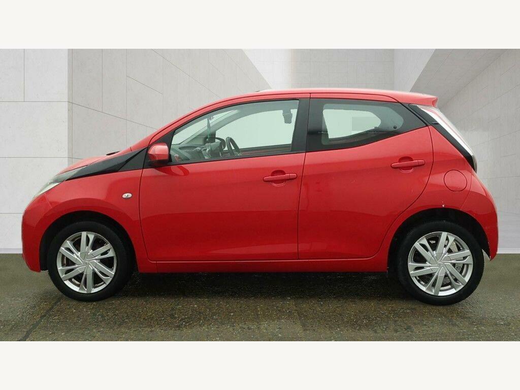 Toyota Aygo 1.0 Vvt-i X-pression X-wave Euro 5 Euro 5 Red #3