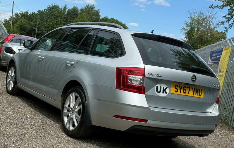 Skoda Octavia 1.6 Tdi Se L SY67VMU Silver #4