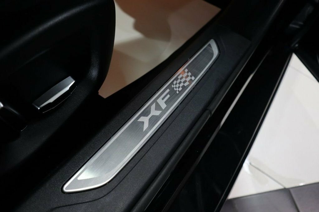 Jaguar XF Xf R-sport Awd White #8