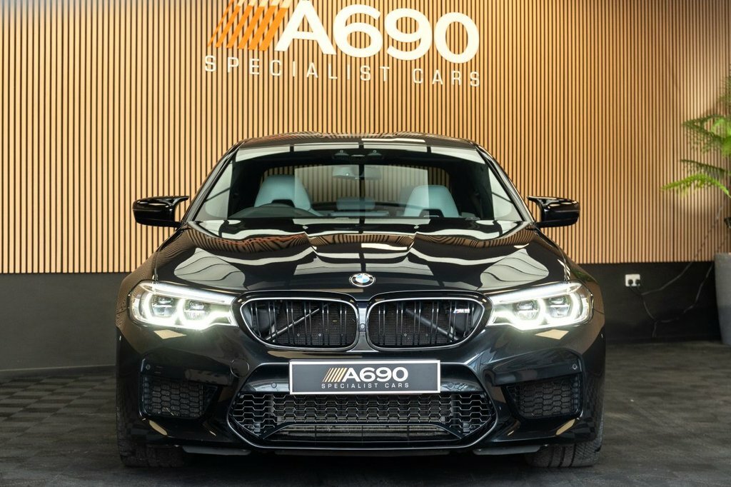 BMW M5 4.4L Competition Black #2