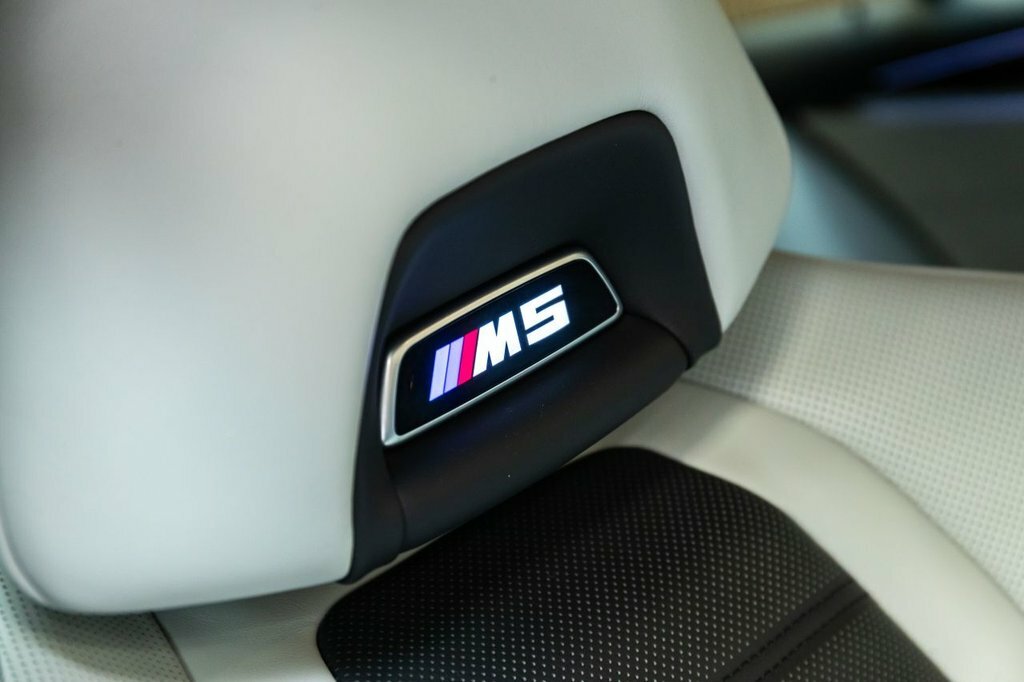 BMW M5 Saloon 4.4 Bmw M5 Competition Saloon - Full Merino Blue #21