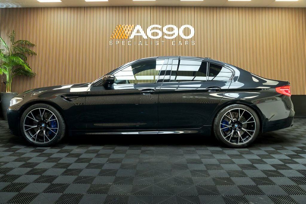 BMW M5 4.4L Competition Black #4